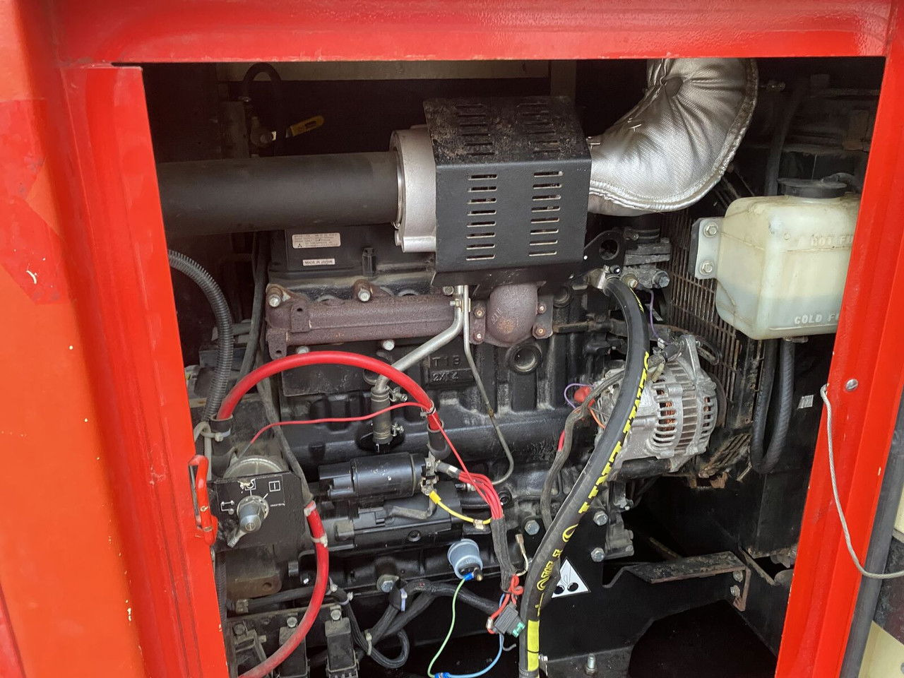 Электрогенератор Doosan G40: фото 10 Электрогенератор Doosan G40: фото 10