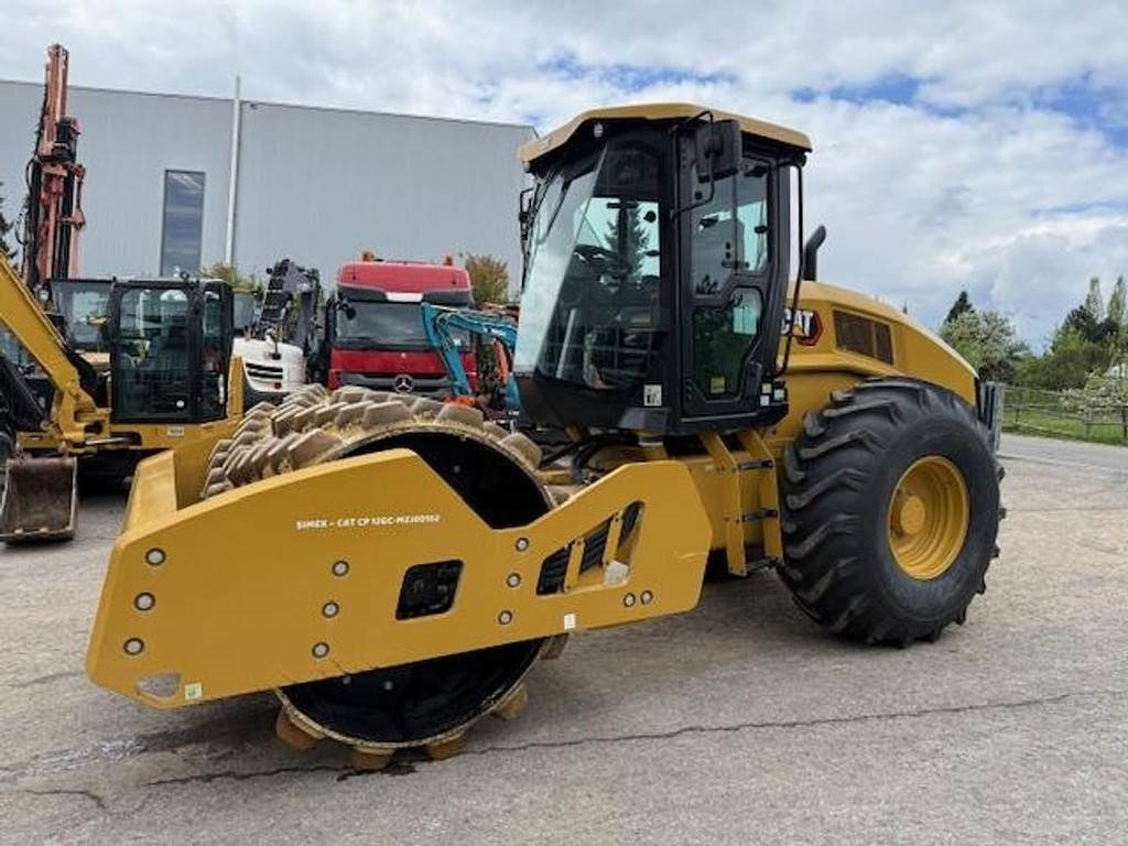 CAT CP12 GC - Каток: фото 1 CAT CP12 GC - Каток: фото 1