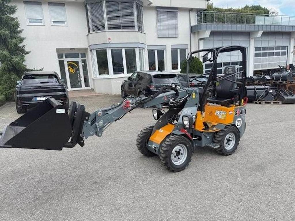 GiANT G1200 Tele - Колёсный погрузчик: фото 2 GiANT G1200 Tele - Колёсный погрузчик: фото 2