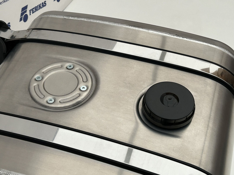 ALUMINUM hydraulic oil tank 230L - Бак для гидравлической жидкости для Грузовиков: фото 4 ALUMINUM hydraulic oil tank 230L - Бак для гидравлической жидкости для Грузовиков: фото 4