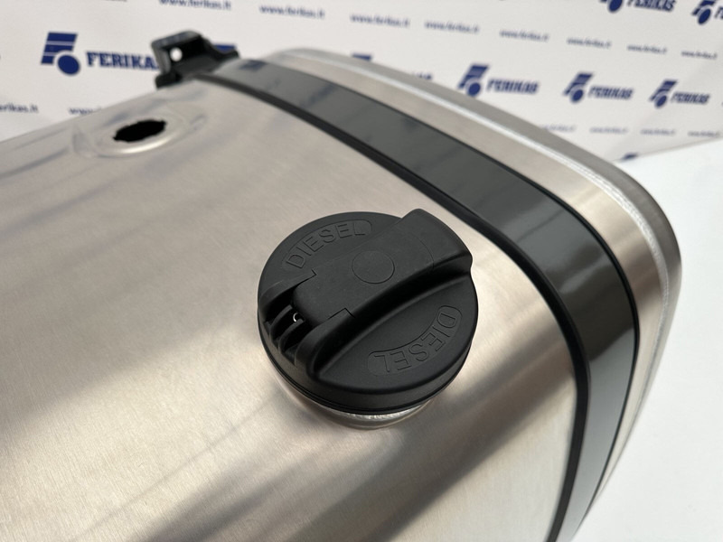 Combined oil fuel tank 165L oil tank 200L fuel tank 620x675x970 - Бак для гидравлической жидкости для Грузовиков: фото 4 Combined oil fuel tank 165L oil tank 200L fuel tank 620x675x970 - Бак для гидравлической жидкости для Грузовиков: фото 4