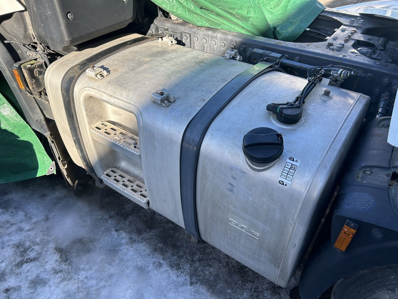 DAF - Топливный бак для Грузовиков: фото 3 DAF - Топливный бак для Грузовиков: фото 3