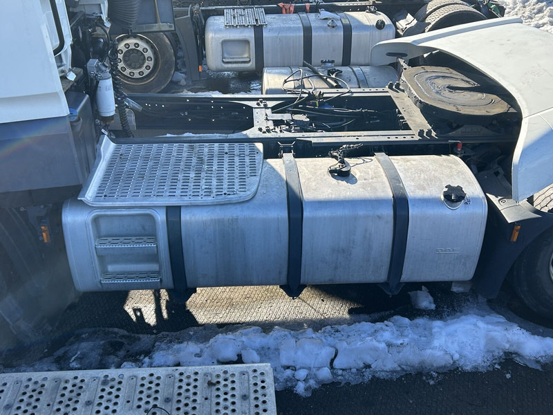 DAF - Топливный бак для Грузовиков: фото 1 DAF - Топливный бак для Грузовиков: фото 1