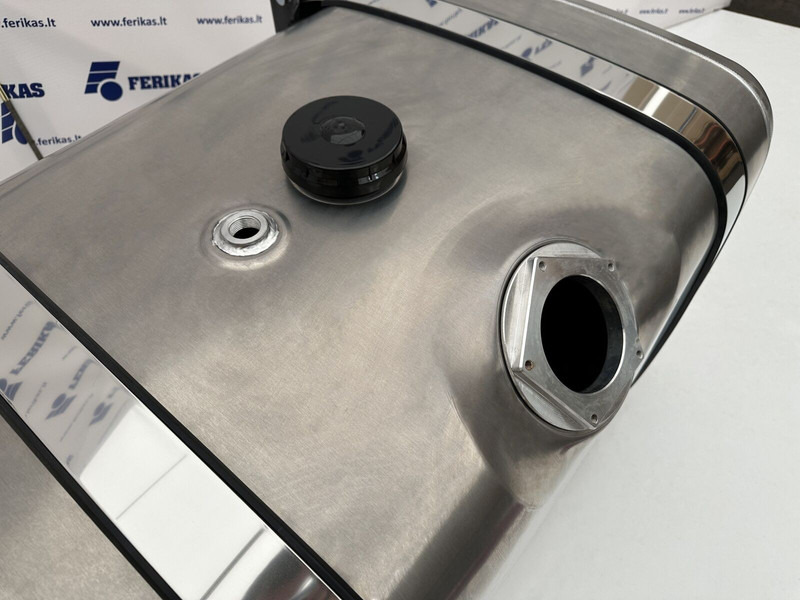 Hydraulic aluminum oil tank 300L - Бак для гидравлической жидкости для Грузовиков: фото 4 Hydraulic aluminum oil tank 300L - Бак для гидравлической жидкости для Грузовиков: фото 4