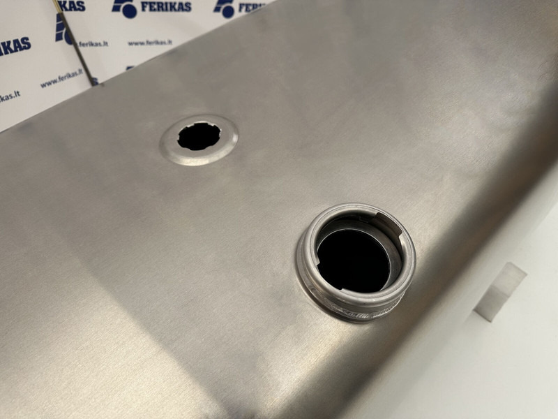 Iveco New aluminum fuel tank 400L - Топливный бак для Грузовиков: фото 4 Iveco New aluminum fuel tank 400L - Топливный бак для Грузовиков: фото 4