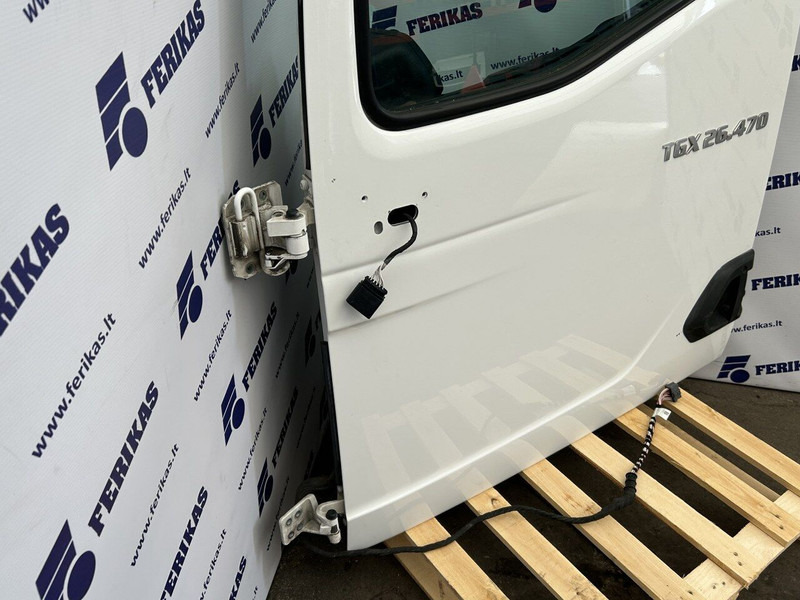 MAN TGX - Дверь и запчасти для Грузовиков: фото 2 MAN TGX - Дверь и запчасти для Грузовиков: фото 2