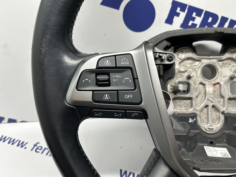 MAN multifunction steering wheel - Рулевое колесо для Грузовиков: фото 3 MAN multifunction steering wheel - Рулевое колесо для Грузовиков: фото 3