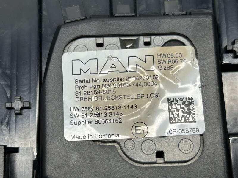 MAN multimedia switch, control module - Приборная панель для Грузовиков: фото 3 MAN multimedia switch, control module - Приборная панель для Грузовиков: фото 3