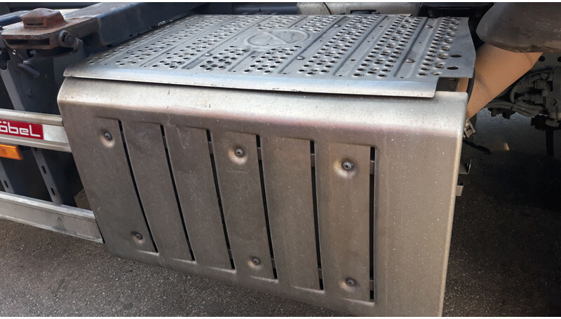 Mercedes-Benz Actros MP4 - Катализатор для Грузовиков: фото 1 Mercedes-Benz Actros MP4 - Катализатор для Грузовиков: фото 1