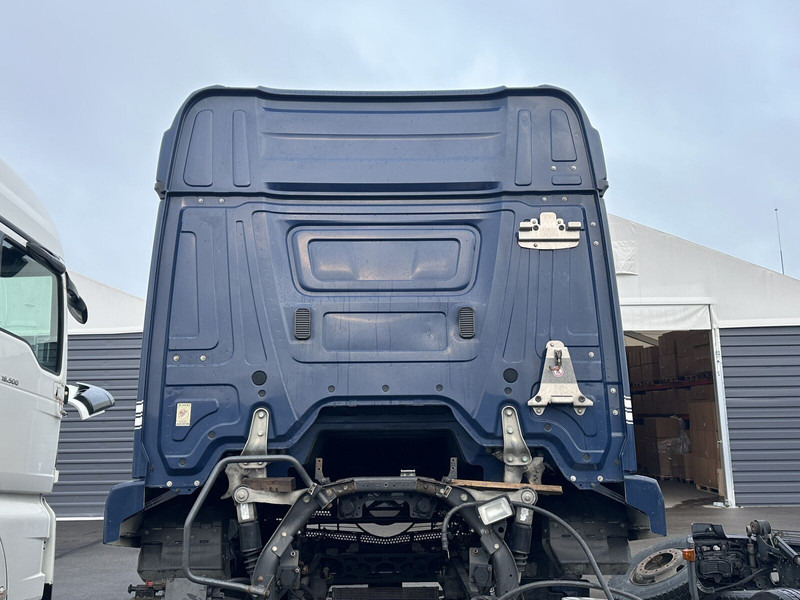 Mercedes-Benz L-cab, StreamSpace 2.30m., tunnel 320mm - Кабина и интерьер для Грузовиков: фото 3 Mercedes-Benz L-cab, StreamSpace 2.30m., tunnel 320mm - Кабина и интерьер для Грузовиков: фото 3