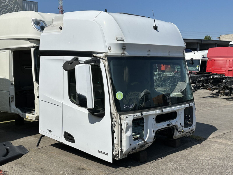 Mercedes-Benz cab - Кабина и интерьер для Грузовиков: фото 2 Mercedes-Benz cab - Кабина и интерьер для Грузовиков: фото 2