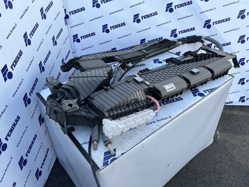 Mercedes-Benz cabin air conditioning system - Часть системы кондиционирования для Грузовиков: фото 5 Mercedes-Benz cabin air conditioning system - Часть системы кондиционирования для Грузовиков: фото 5