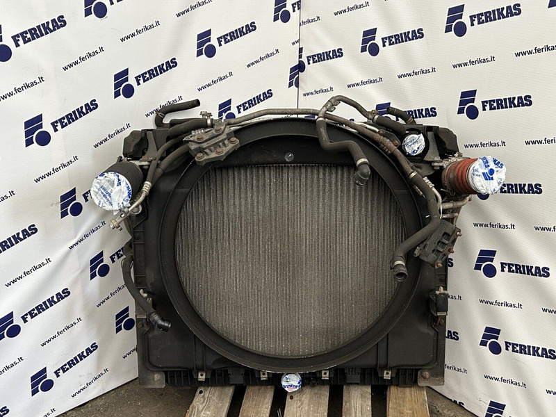 Mercedes-Benz radiators set - Радиатор для Грузовиков: фото 4 Mercedes-Benz radiators set - Радиатор для Грузовиков: фото 4
