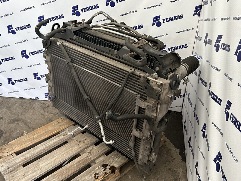 Mercedes-Benz radiators set - Радиатор для Грузовиков: фото 3 Mercedes-Benz radiators set - Радиатор для Грузовиков: фото 3