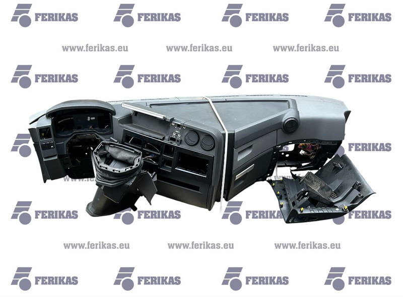 Renault complete dashboard - Бампер для Грузовиков: фото 1 Renault complete dashboard - Бампер для Грузовиков: фото 1