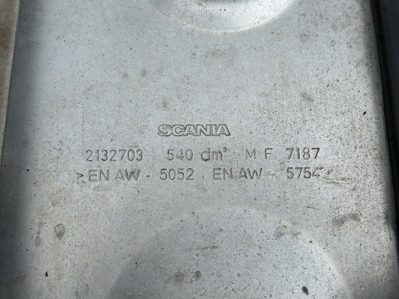 Топливный бак для Грузовиков Scania 540L with brackets: фото 6