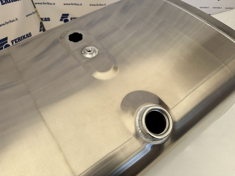 Scania New aluminum fuel tank 500L - Топливный бак для Грузовиков: фото 3 Scania New aluminum fuel tank 500L - Топливный бак для Грузовиков: фото 3