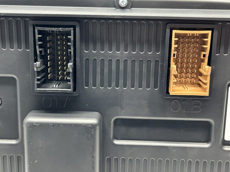 Scania P, R - Приборная панель для Грузовиков: фото 3 Scania P, R - Приборная панель для Грузовиков: фото 3