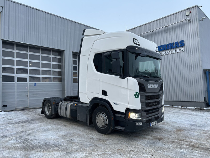 Тягач Scania R460: фото 1