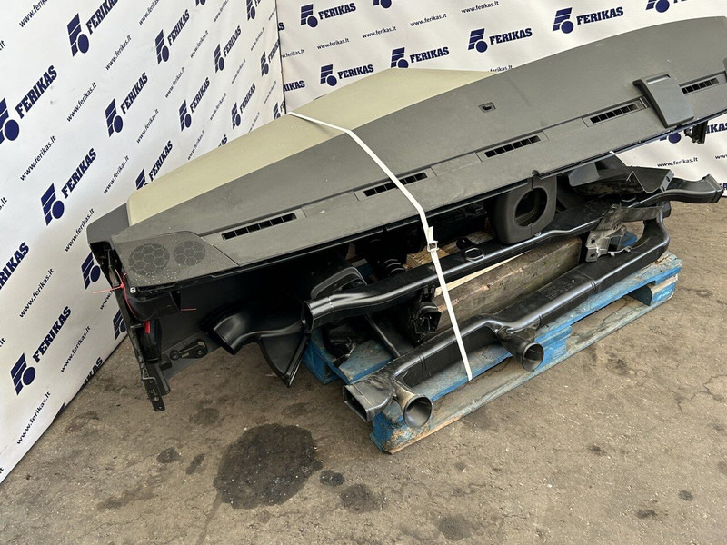 Volvo FH - Приборная панель для Грузовиков: фото 5 Volvo FH - Приборная панель для Грузовиков: фото 5