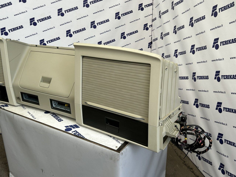 Volvo FH - Кабина и интерьер для Грузовиков: фото 3 Volvo FH - Кабина и интерьер для Грузовиков: фото 3