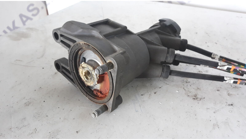 Volvo main brake EBS valve - Клапан для Грузовиков: фото 1 Volvo main brake EBS valve - Клапан для Грузовиков: фото 1