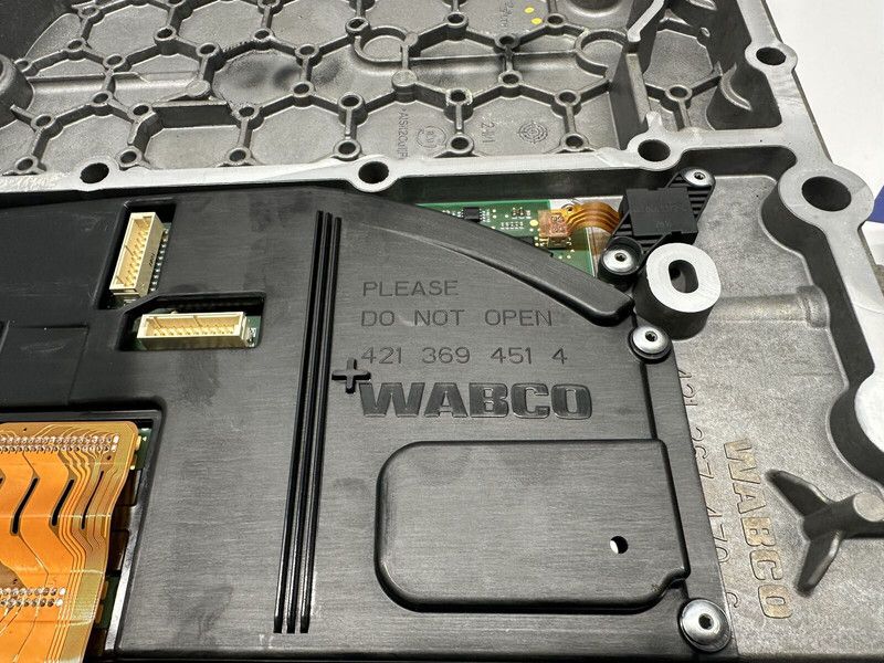 Wabco - Блок управления для Грузовиков: фото 3 Wabco - Блок управления для Грузовиков: фото 3