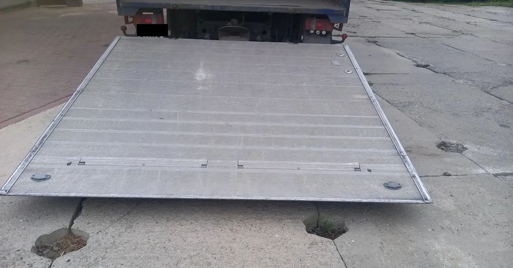 Inny WINDA ZAŁADOWCZA UDŹWIG 2000 KG. - Гидроборт: фото 2 Inny WINDA ZAŁADOWCZA UDŹWIG 2000 KG. - Гидроборт: фото 2