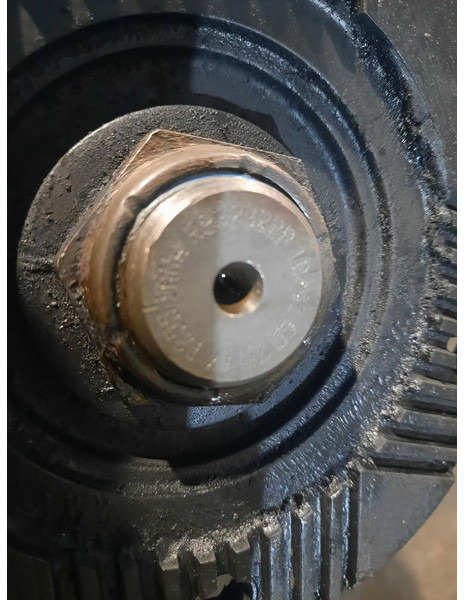 Дифференциал EATON DANA R832321B: фото 8 Дифференциал EATON DANA R832321B: фото 8