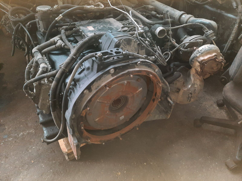 MAN E2876LUH03 - Двигатель: фото 2 MAN E2876LUH03 - Двигатель: фото 2