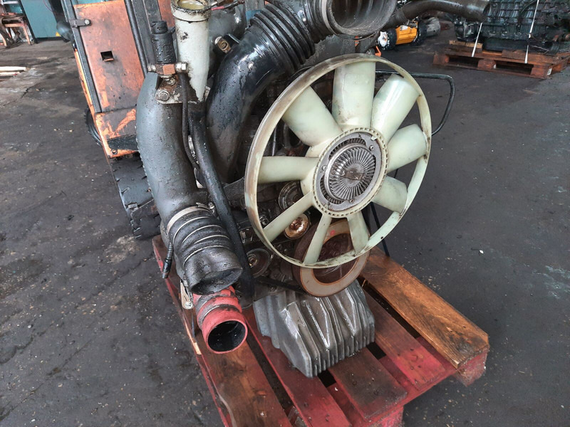 Mercedes-Benz OM 904 LA - Двигатель: фото 3 Mercedes-Benz OM 904 LA - Двигатель: фото 3