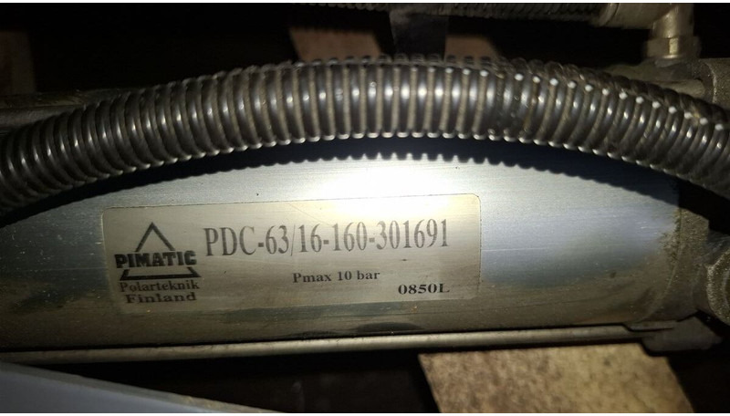 Neoplan BODE цилиндр закрытия - Гидравлический цилиндр: фото 2 Neoplan BODE цилиндр закрытия - Гидравлический цилиндр: фото 2