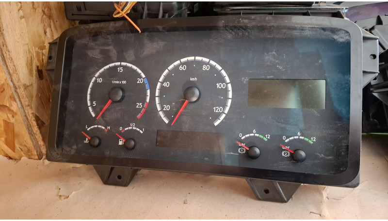 Scania МАН .Ивеко. Вольво. Рено. - Приборная панель: фото 5 Scania МАН .Ивеко. Вольво. Рено. - Приборная панель: фото 5