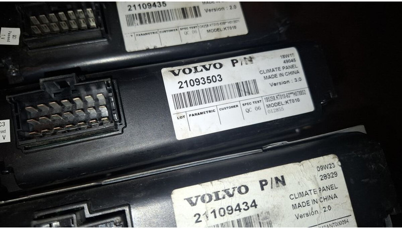 Volvo 20815236-P04. 70327101. 2054900 . 20744283-01. 3192577. 20815236 - Блок управления: фото 3 Volvo 20815236-P04. 70327101. 2054900 . 20744283-01. 3192577. 20815236 - Блок управления: фото 3