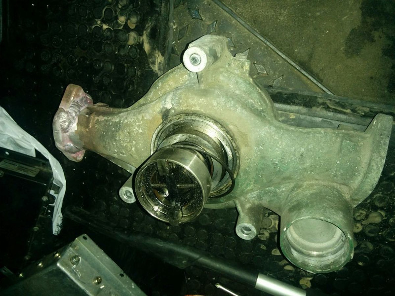 Volvo B 12 9700 . FM/FH - Помпа: фото 4 Volvo B 12 9700 . FM/FH - Помпа: фото 4