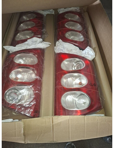 Volvo B12-9700 - Свет/ Освещение: фото 2 Volvo B12-9700 - Свет/ Освещение: фото 2