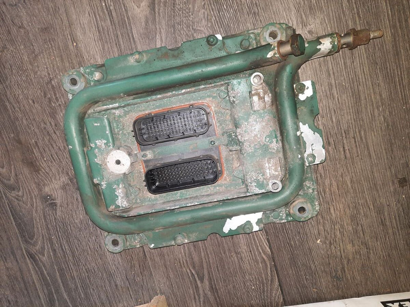 Volvo D12 D7C D9 - Блок управления: фото 1 Volvo D12 D7C D9 - Блок управления: фото 1