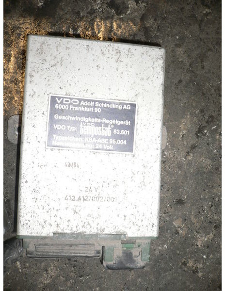 Volvo VDO 412.412/002/001 - Блок управления: фото 2 Volvo VDO 412.412/002/001 - Блок управления: фото 2