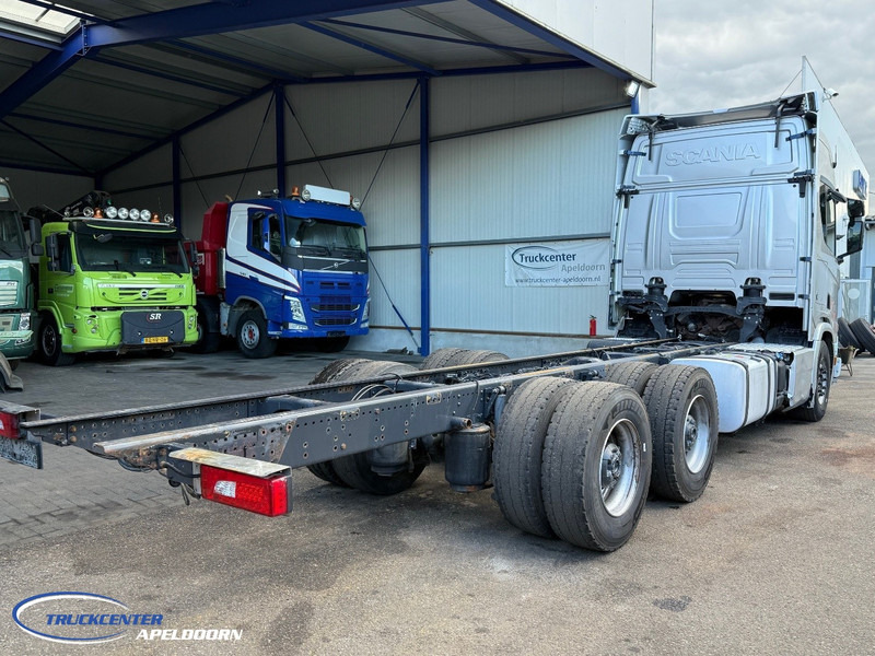 Scania R730 XT NGS V8 6x4 Naafreductie, Retarder, PTO - Грузовик-шасси: фото 2 Scania R730 XT NGS V8 6x4 Naafreductie, Retarder, PTO - Грузовик-шасси: фото 2