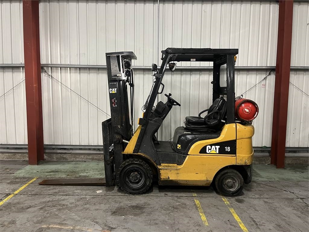 CAT GP18NT - Газовый погрузчик: фото 1 CAT GP18NT - Газовый погрузчик: фото 1