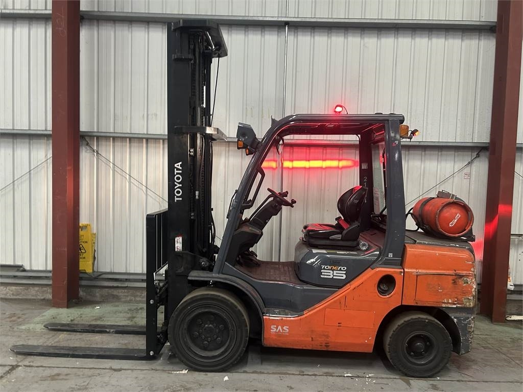 Toyota 02-8FGJF35  - Газовый погрузчик: фото 1 Toyota 02-8FGJF35  - Газовый погрузчик: фото 1