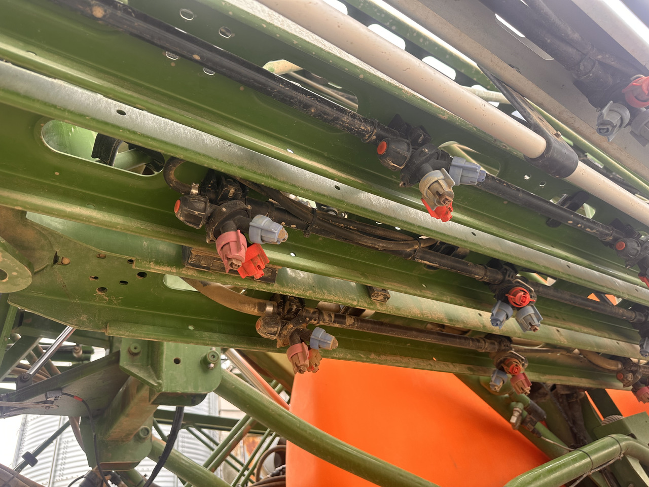 Прицепной опрыскиватель AMAZONE UX 6200 36m GPS: фото 17 Прицепной опрыскиватель AMAZONE UX 6200 36m GPS: фото 17