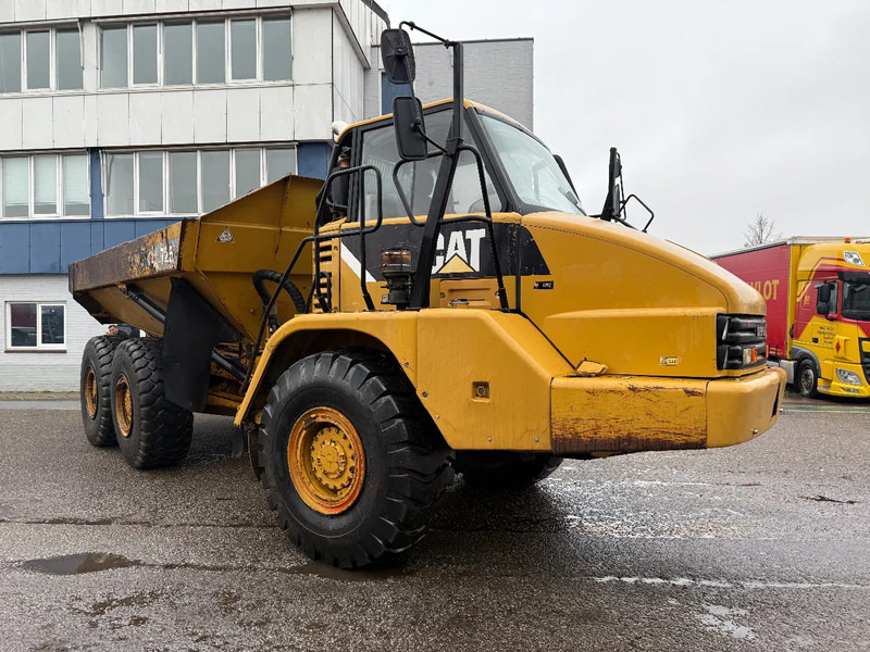 Сочленённый самосвал Caterpillar 725, CE, AIRCO, RETARDER, REAR CAMERA, AUTO LUBE, 23,5X25 TYERS: фото 12