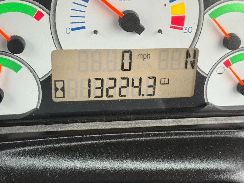 Сочленённый самосвал Caterpillar 725, CE, AIRCO, RETARDER, REAR CAMERA, AUTO LUBE, 23,5X25 TYERS: фото 13