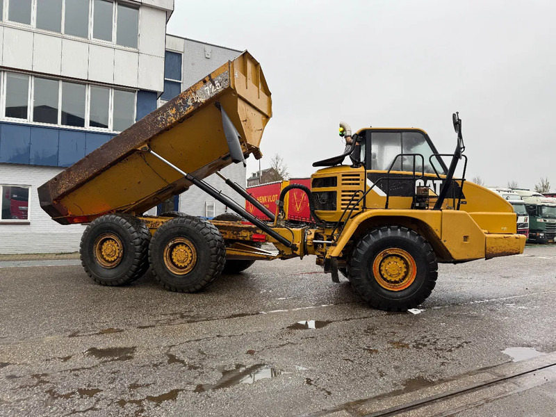 Сочленённый самосвал Caterpillar 725, CE, AIRCO, RETARDER, REAR CAMERA, AUTO LUBE, 23,5X25 TYERS: фото 6