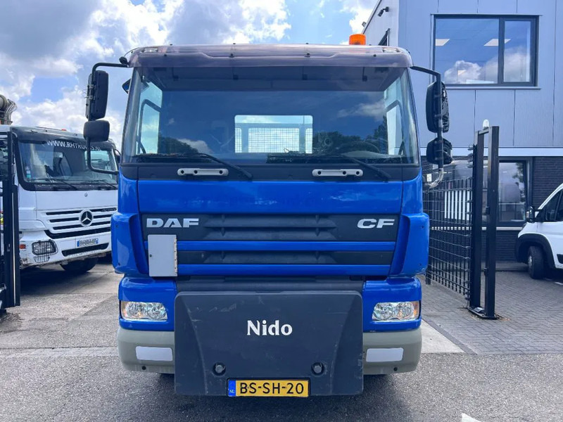 DAF CF 85.360 6X2 EURO 5 HYVA SKIPLOADER + NIDO - Портальный бункеровоз: фото 2 DAF CF 85.360 6X2 EURO 5 HYVA SKIPLOADER + NIDO - Портальный бункеровоз: фото 2