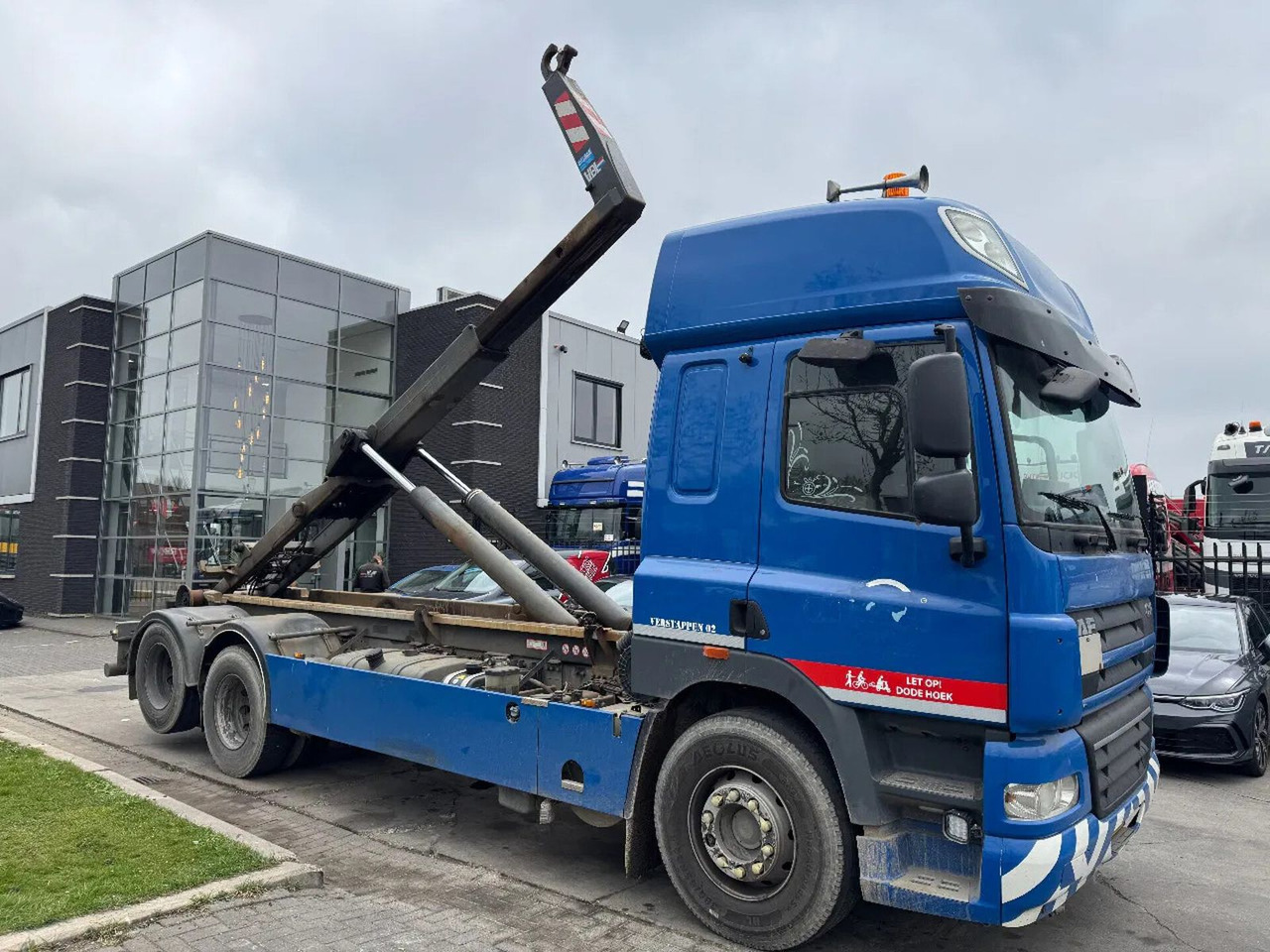 DAF CF 85 6X2 - EURO 5 + VDL HOOK + LIFT AXLE + TÜV - Крюковой мультилифт: фото 2 DAF CF 85 6X2 - EURO 5 + VDL HOOK + LIFT AXLE + TÜV - Крюковой мультилифт: фото 2