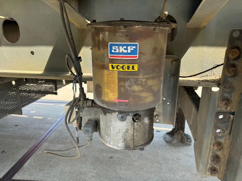 Полуприцеп бортовой/ Платформа Floor FLO 18 30 S2 + KENNIS CRANE 3X STEERING AXLE: фото 17 Полуприцеп бортовой/ Платформа Floor FLO 18 30 S2 + KENNIS CRANE 3X STEERING AXLE: фото 17