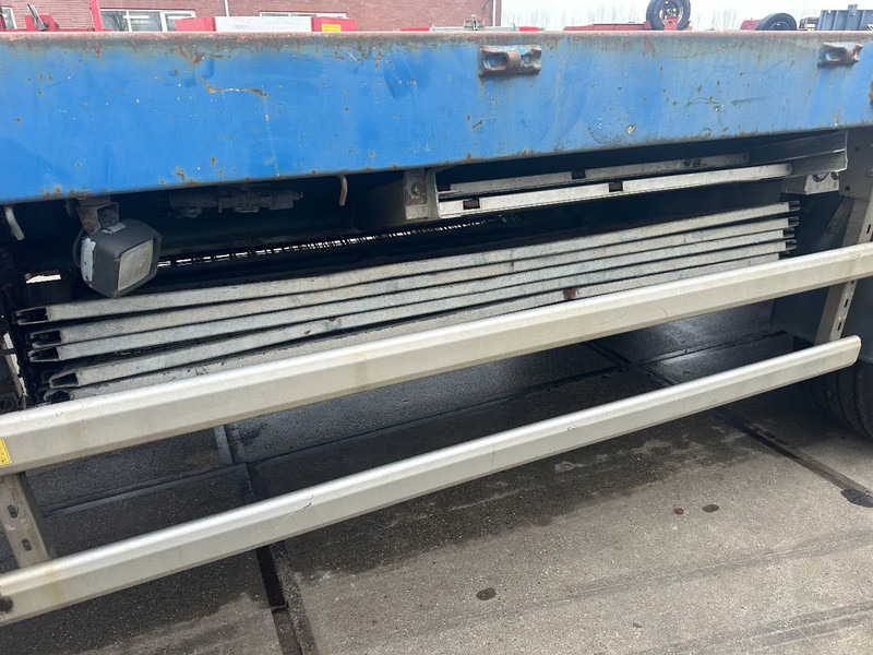 Floor MET HIAB R165-F2, LAATSTE 2 ASSEN GESTUURD - Полуприцеп бортовой/ Платформа: фото 4 Floor MET HIAB R165-F2, LAATSTE 2 ASSEN GESTUURD - Полуприцеп бортовой/ Платформа: фото 4