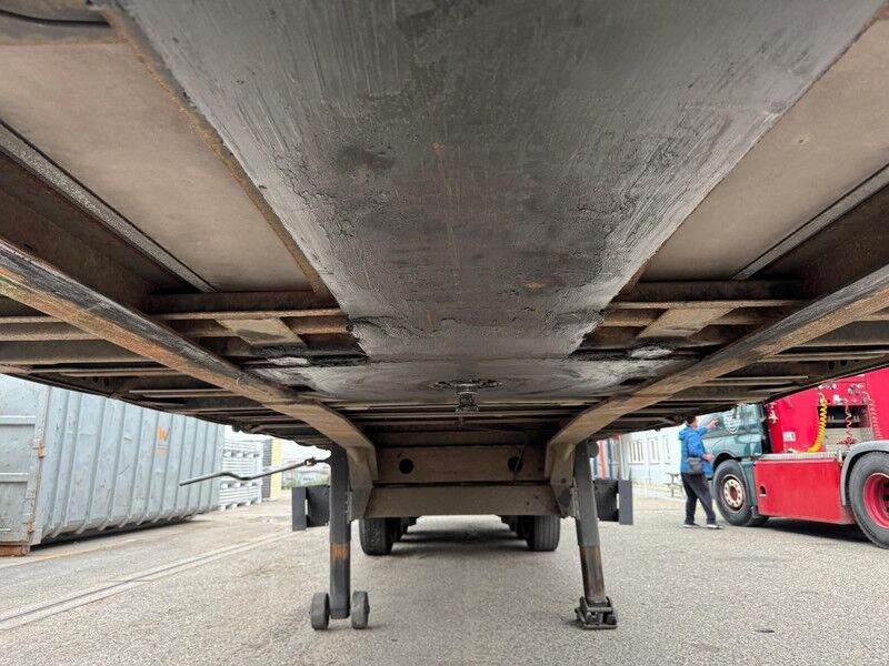 Kögel S24-1 3 AXLE SAF + SLIDING ROOF - Тентованный полуприцеп: фото 4 Kögel S24-1 3 AXLE SAF + SLIDING ROOF - Тентованный полуприцеп: фото 4